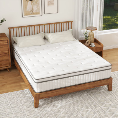 Matelas hybride dans une boîte Alwyn Home Doran, mousse à mémoire de forme et matelas à ressorts ensachés de taille moyenne