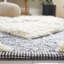Tapis en laine / coton tissé à la main en ivoire / noir Adamsiii-665197603