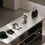 Comptoir de chaussures-669814339