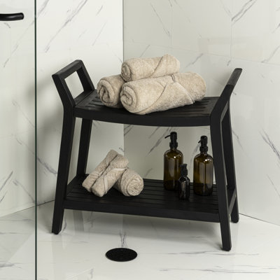 Banc de douche 25,5 po en bois d'acacia noir avec tablette de rangement à 2 niveaux Orla, siège de tabouret de bain spa pour l'intérieur et l'extérieur Orla