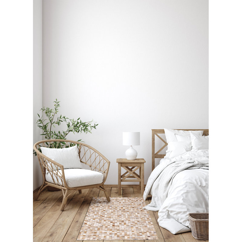 Tapis beige en peau de vache patchwork 4 pi 0 po x 6 pi 0 po