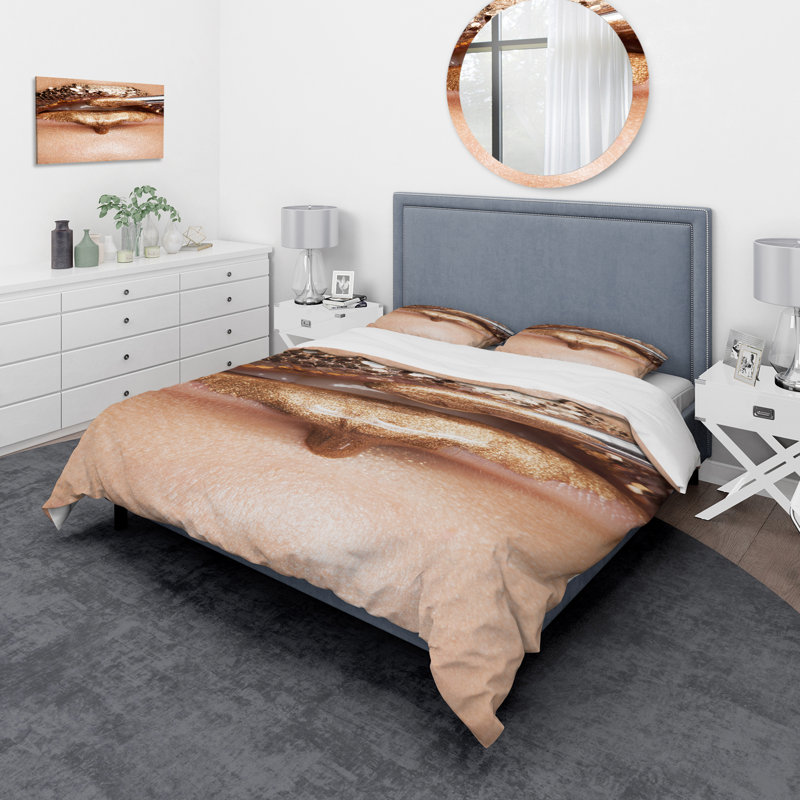 Makeup & Lipstick On The Face Of A Beautiful Model - Modern Duvet Cover Set - Microfiber Polyester