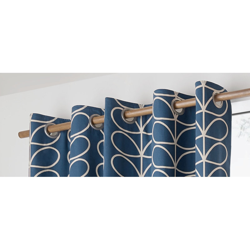 Linear Stem Curtains, Whale