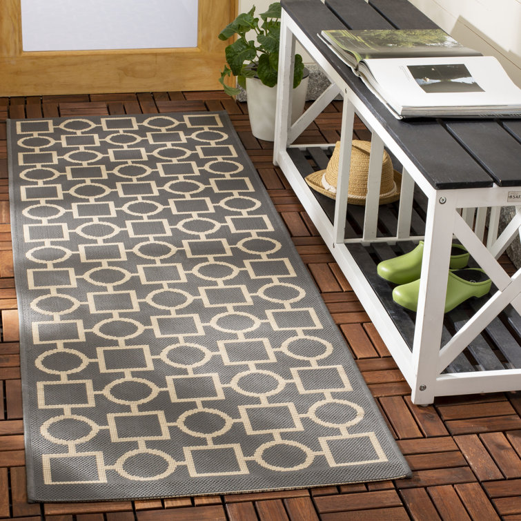 Arneshia Geometric Gray/Beige Area Rug