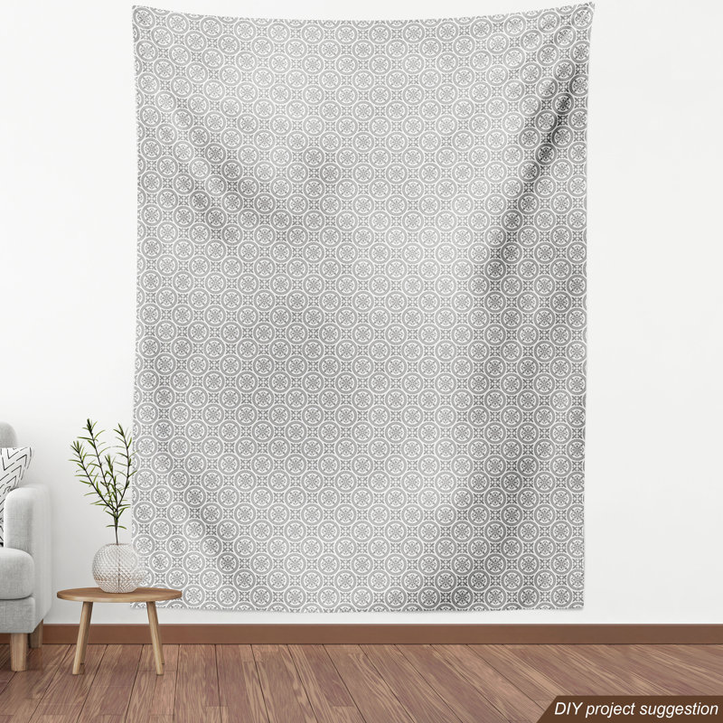 Tissu orné, l 58 po x L 180 po