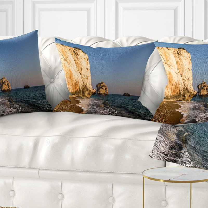 Coussin lombaire rock romiou apohrodites rocks mer shore petra, Carrée 18 po x 18 po