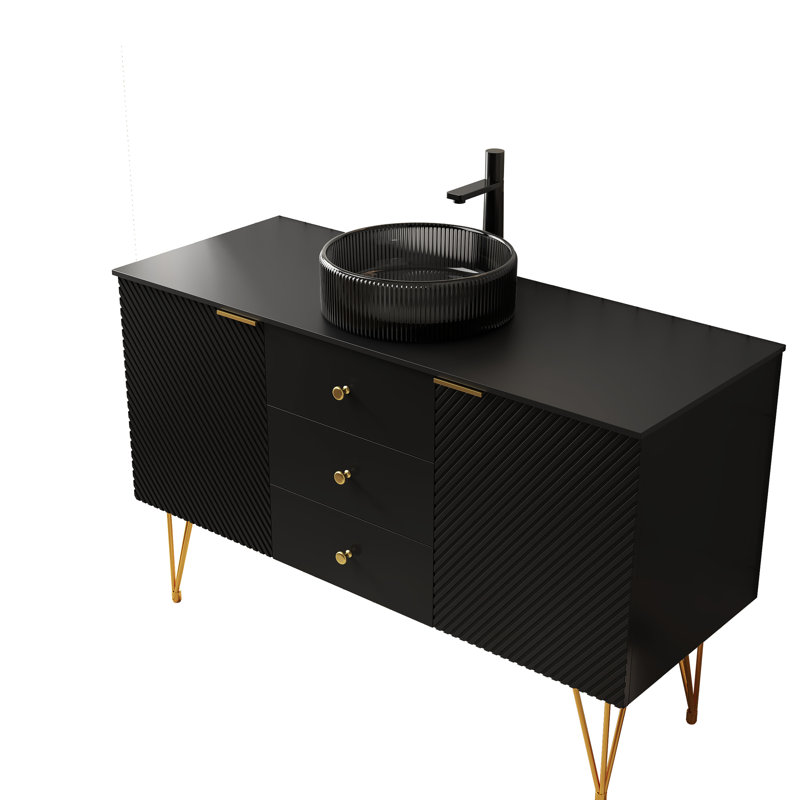 Meuble-lavabo autoportant 48 po avec 4 pieds dorés, 3 tiroirs, 2 portes, un lavabo en verre noir transparent et un comptoir en métal fritté