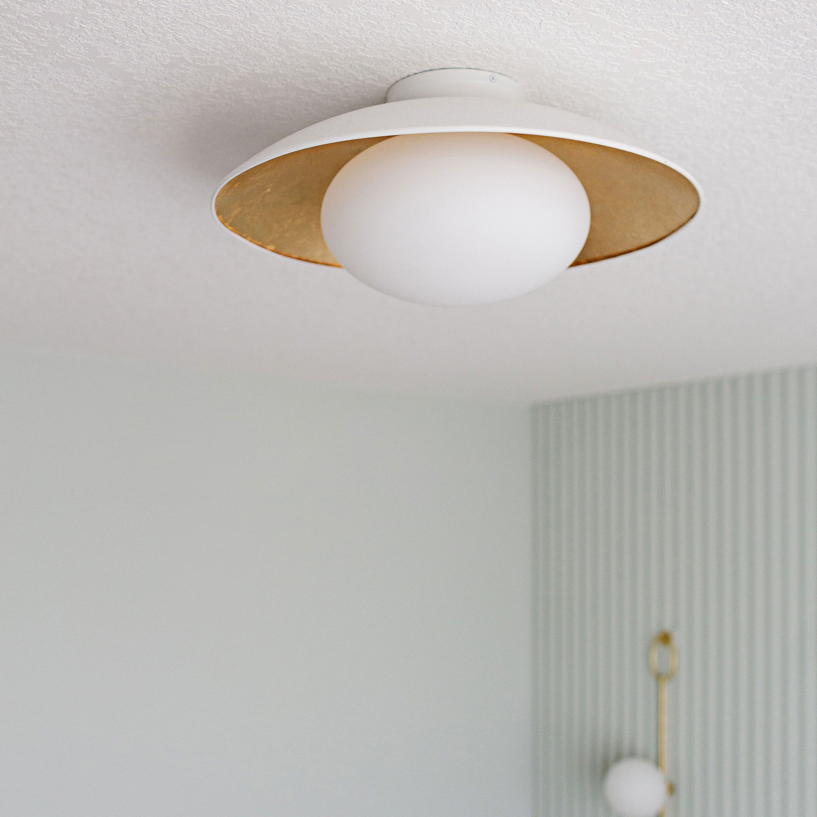 Jason Single Light Flush Mount, White Lustro, 4'' H x 6.75'' W x 6.75'' D
