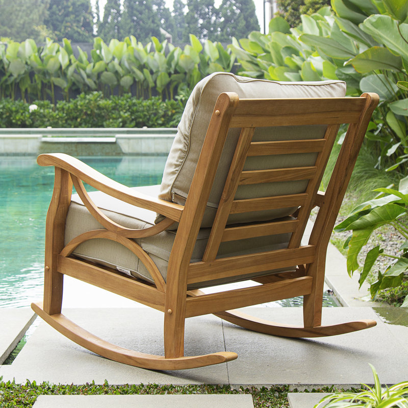 Chaise berçante d'extérieur en teck Brunswick avec coussins, Beige