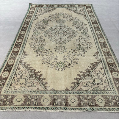 Tapis beige en laine Vintage Patchwork 64,2 x 111,8 po