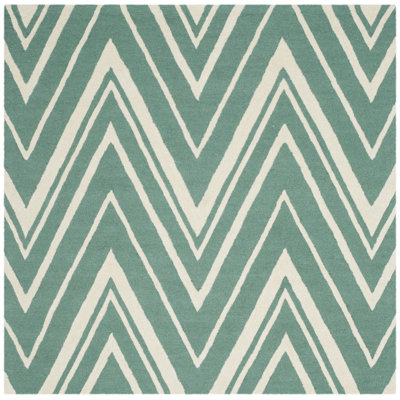 Sanyla Hand Tufted Wool Chevron Rug