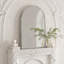 Miroir mural multi-usage arqué pour la décoration intérieure