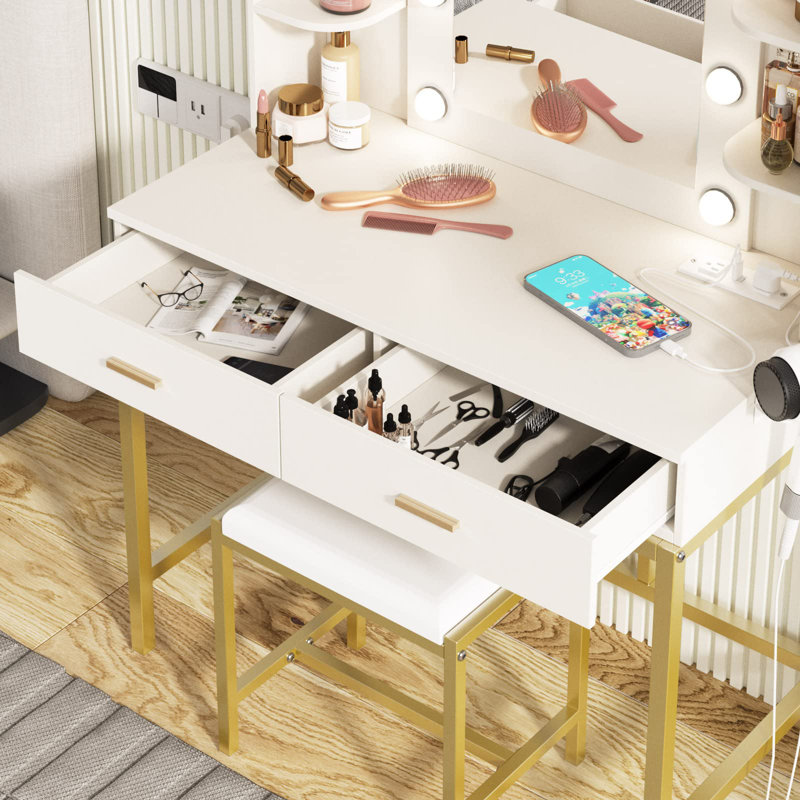 Kristynn Vanity, White