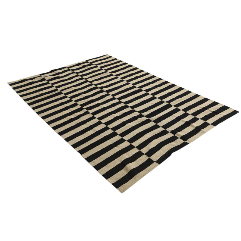 Tapis noir et blanc Orta