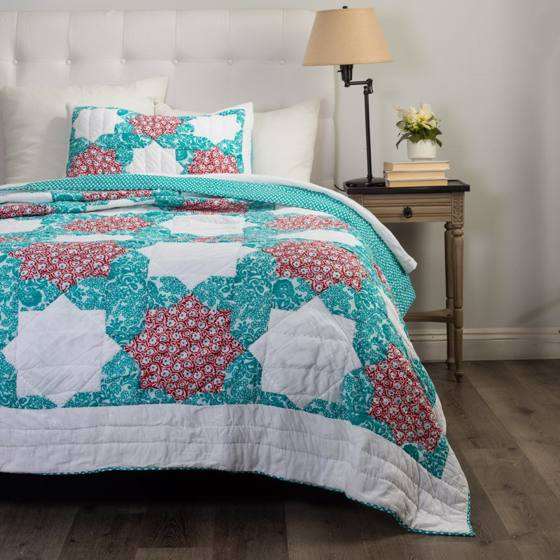 Esha Quilt, King Quilt + 2 King Shams