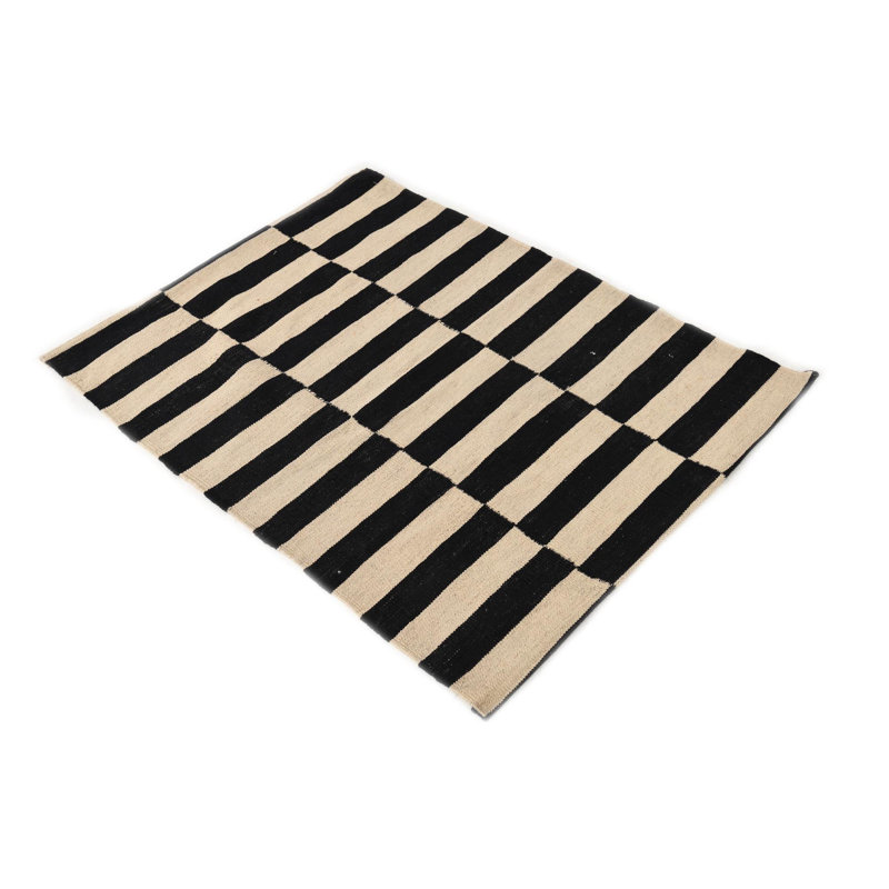 Tapis noir et blanc Jaylen