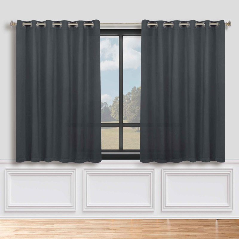 Paire de rideaux obscurcissant avec œillets Millendon, Gris, L 70 po x L 63 po