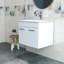 Meuble-lavabo mural 24 po avec lavabo en céramique, armoire moderne blanc brillant avec portes à fermeture douce et rangement