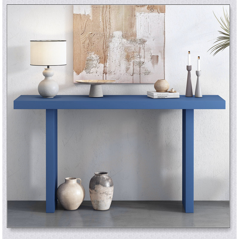 Console en placage de chêne de conception unique avec des formes latérales distinctives, convenant au vestibule, au couloir et au salon