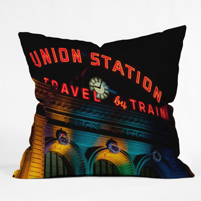 Coussin Bird Wanna Whistle Station