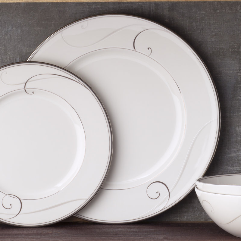 White Porcelain 5-Piece Place Setting with Platinum Edge