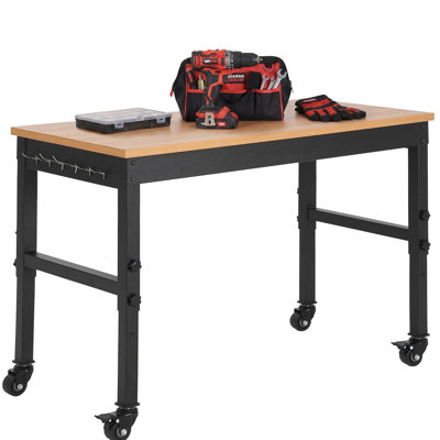 Établi 48 po pour garage, table de travail d'une capacité de 2 200 lb avec plateau en bois massif, structure en acier robuste, hauteur réglable, prises de courant intégrées pour atelier, bureau et commercial, 4 roues