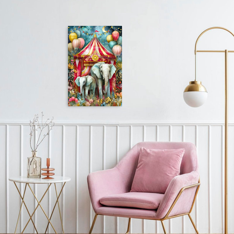 Éléphant de cirque magique, 24" H x 16" W
