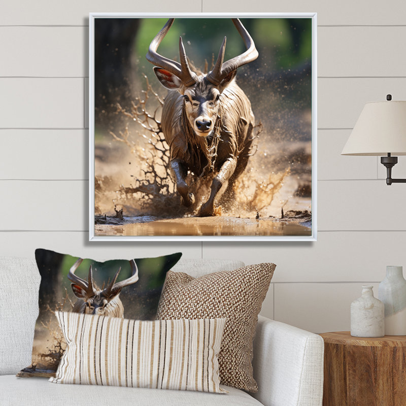 Grand koudou africain qui court sur toile, Cadre flottant blanc, H 24 po x l 24 po x P 1 po