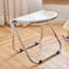 Chaise pliante transparente Artsy - tabouret créatif en acrylique pour la maison, le bureau et les loisirs, pliable empilable, matériau PC, couleurs vives, peut être utilisé comme changement de chaussures, habillage, tabouret de salle à manger, ancien