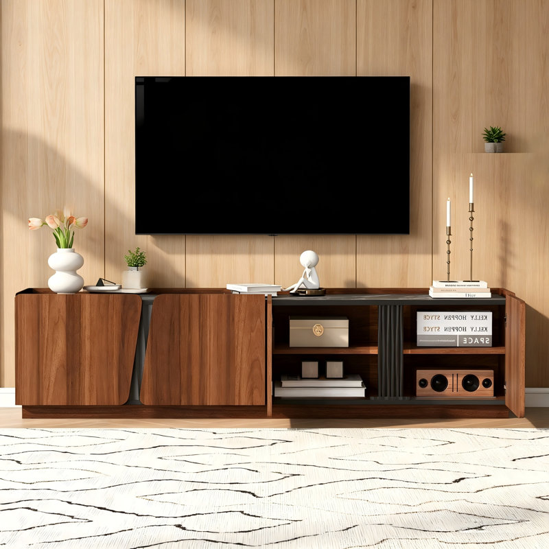 Armoire de rangement d'angle moderne et minimaliste avec panneau supérieur texturé en marbre et tablettes intérieures réglables intégrées.