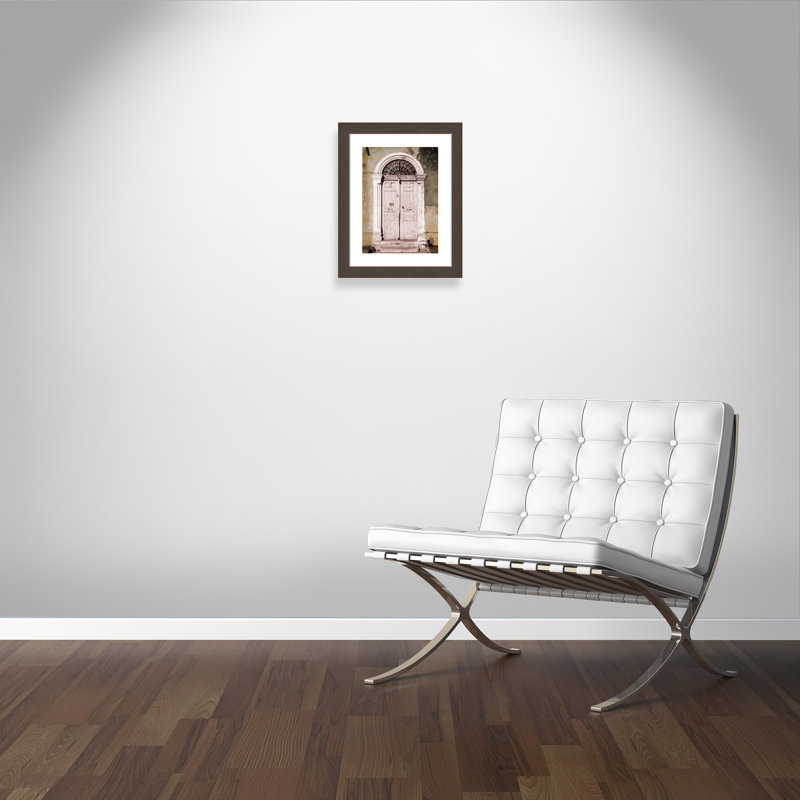 «Aivo Toned Vintage Door», reproduction de photo encadrée