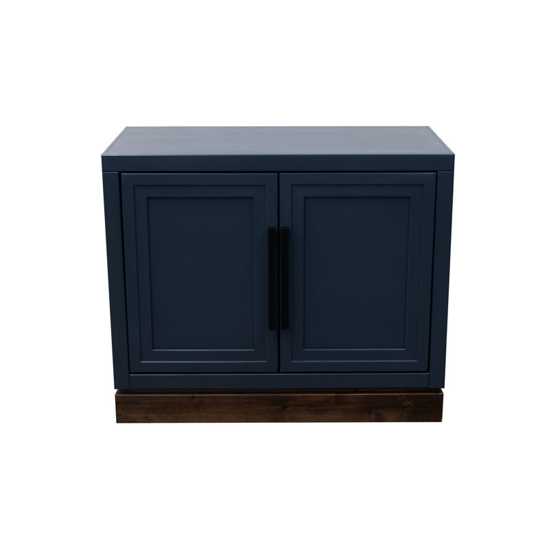 Armoire inférieure à 2 portes, finition bleu denim et whisky, 32 po de largeur, 17 po de profondeur, 27 po de hauteur, modulaire, peupliers massifs, placages, quincaillerie noire, aucune tablette modulaire à finition X très haute et profonde, requise