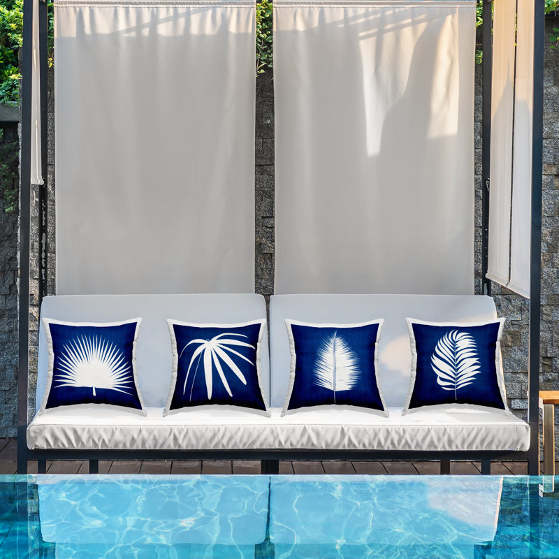 Ensemble de 4 coussins d'extérieur Bold Blue White Modern Botanical Leaf Shapes par Susan Jill