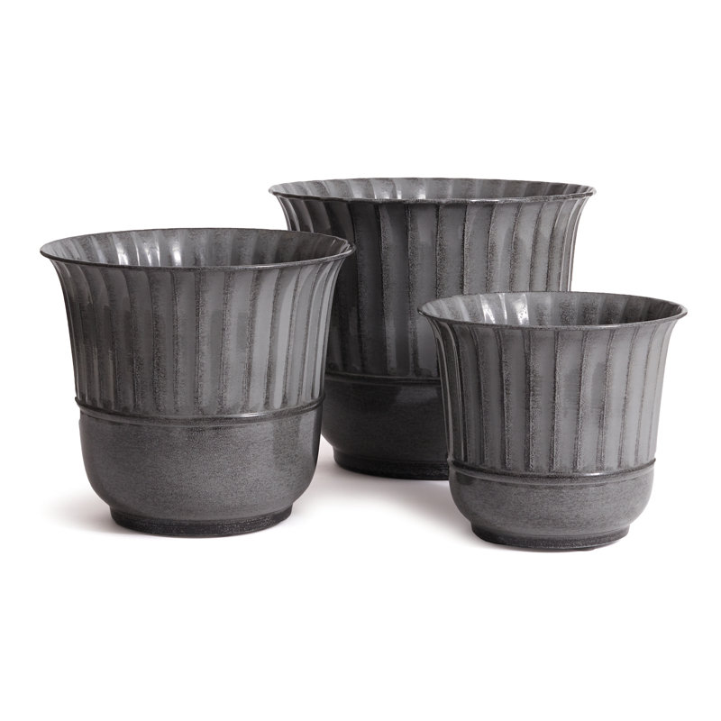 Tristan Metal Pot Planter, Gray