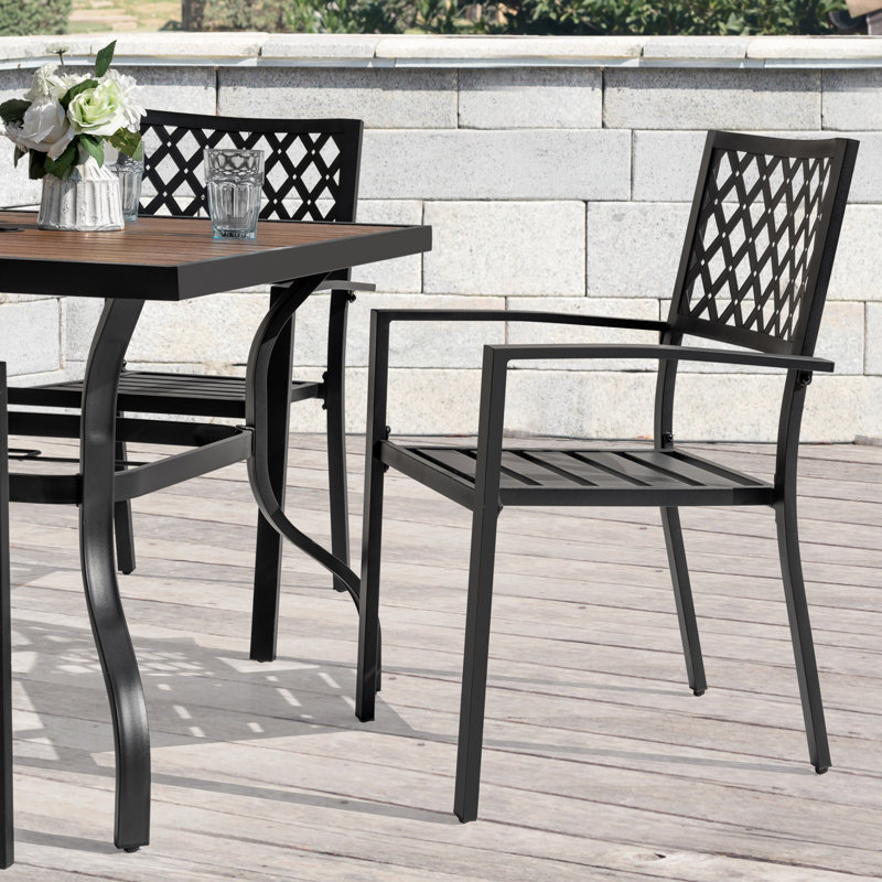 Ensemble de salle à manger de patio 5 pièces avec trou pour parasol, plateau en faux bois, conception empilable