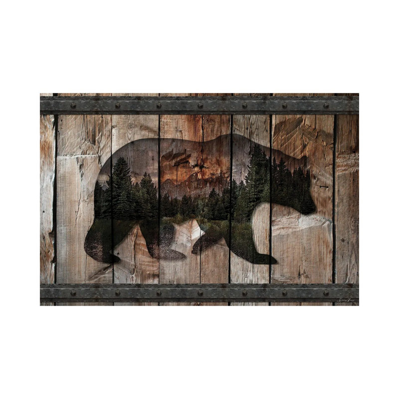 Silhouette d'ours de montagne sur toile par Denise Brown