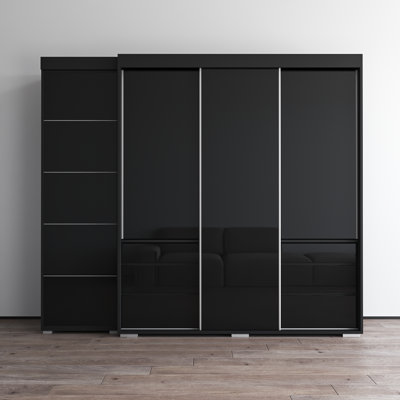 Marlize Armoire