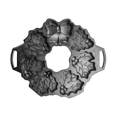7 Cakelet Cast Iron Holiday Wreath Pan