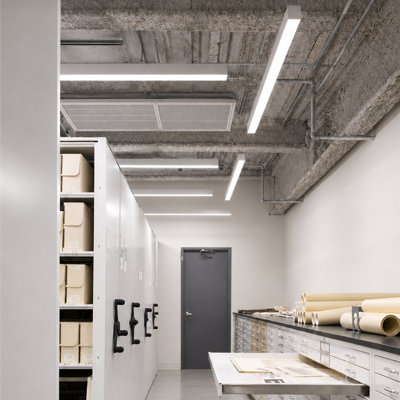 Luminaire linéaire commercial LinearLux 2,4 m (8 pi), 3CCT, à intensité variable, 120 V/277 V, 80 W, 9 200 lm, antiéblouissement, connectable, pour applications commerciales et industrielles (entrepôts), argenté, lot de 8