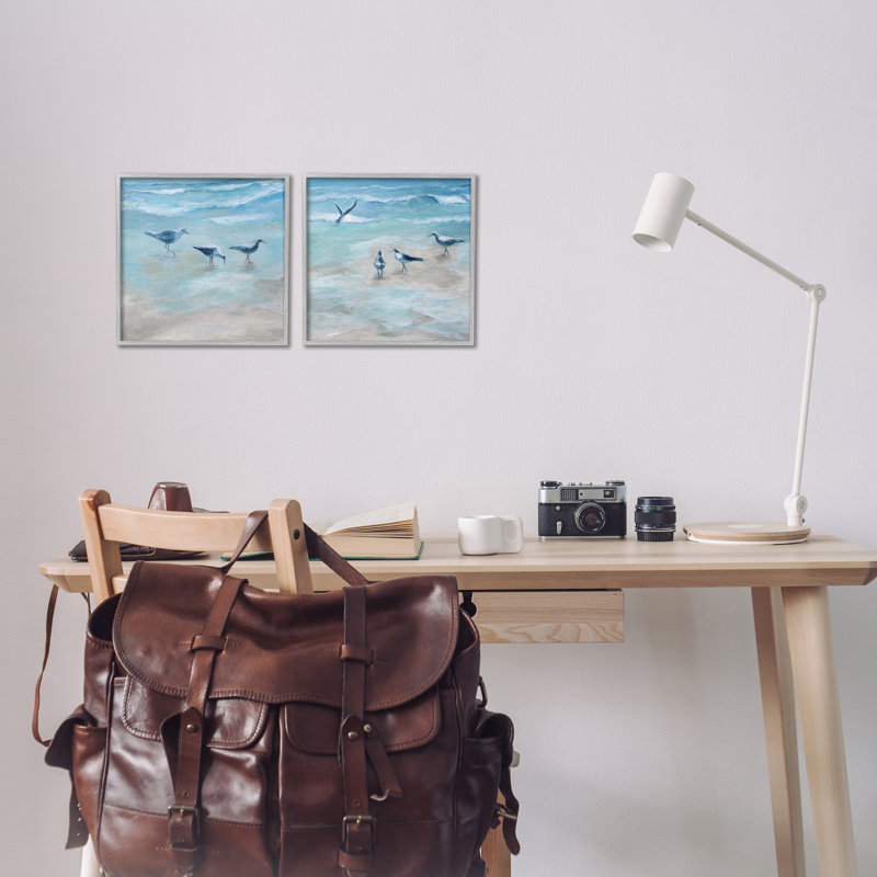 «View of Seagulls on Shore», ensemble de 2 giclées encadrées par Marilyn Dunlap, H 12 po x l 24 po