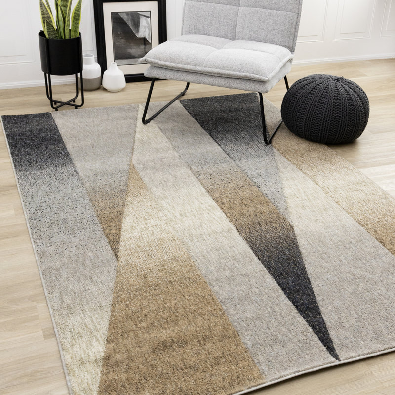Tapis intérieur gris à poils courts Lecreasha, Rectangle 5 pi 3 po x 7 pi 7 po