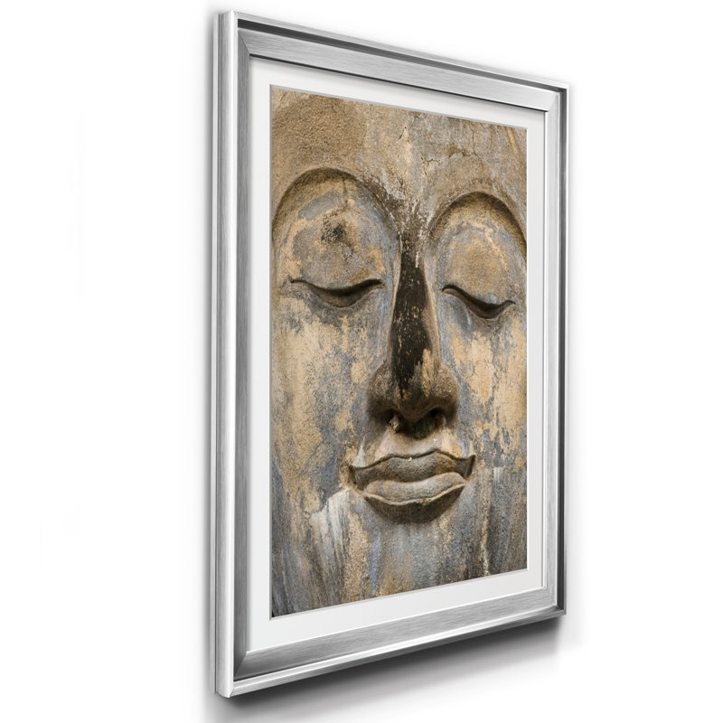 Serene Buddha - Reproduction d'art sur papier encadré, Argent, H 18,5 po x l 24,5 po x P 1,5 po