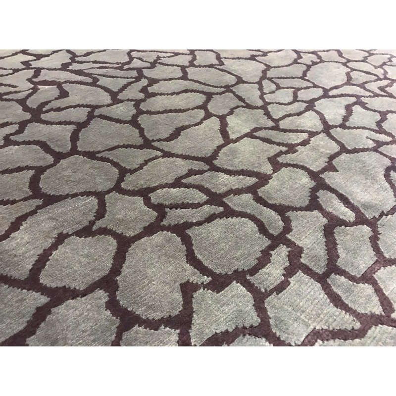 Hand-Knotted High-Quality Beige Area Rug