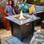 Table de foyer d'extérieur au gaz 32 po Raelynn avec base de clôture en céramique de marbre Design unique 50 000 BTU