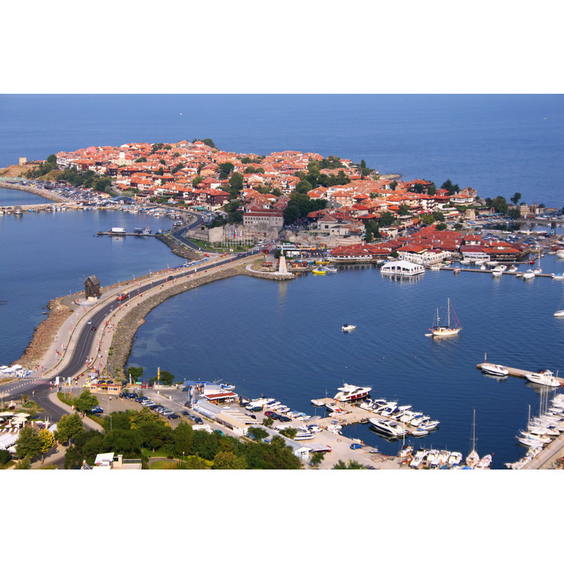 Nessebar sur la mer noire par Madn61, H 24 po x l 36 po