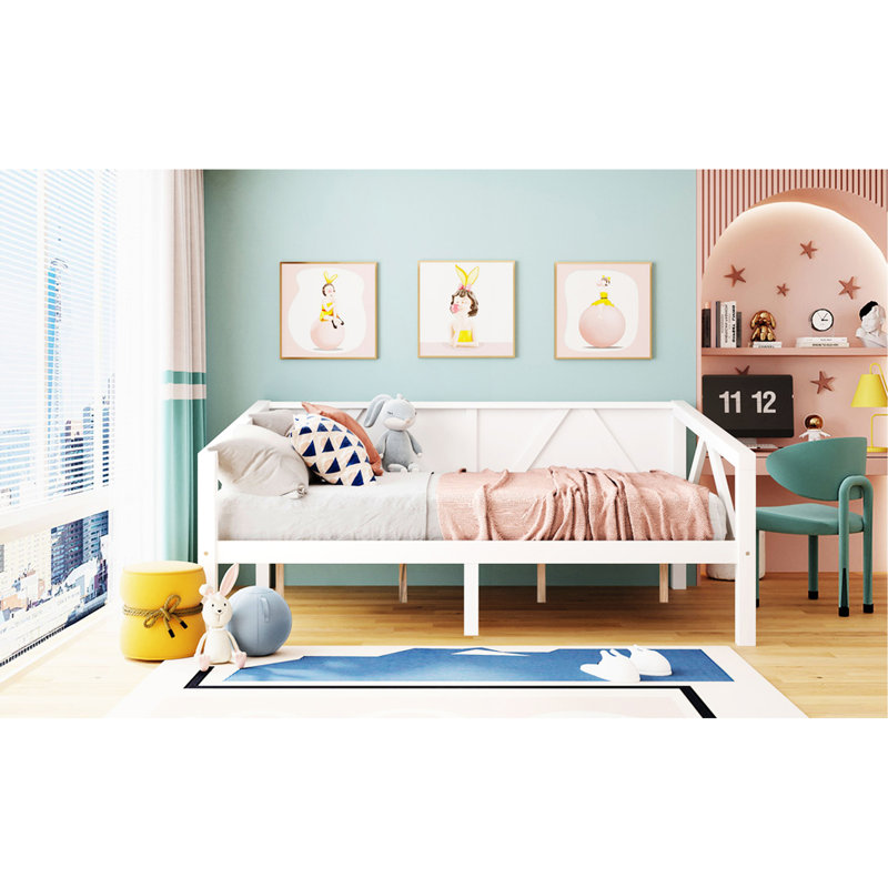 Lit de jour blanc avec rangement supplémentaire et utilisation multifonctionnelle, pieds en pin, design élégant, espace de support solide, ensemble de lattes de 79,5 po x 57,1 po et 34,7 po, ensemble de lattes inclus,