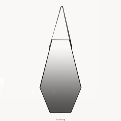 Miroir mural 18 po x 1,6 po x 31,5 po