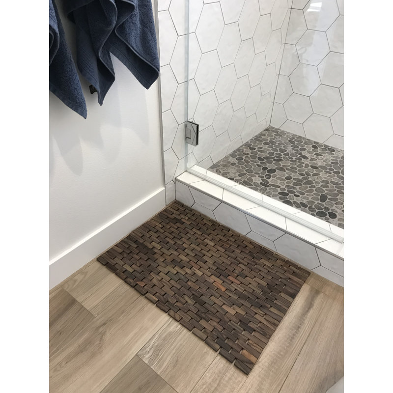 Hartness Bath Rug, Rosewood