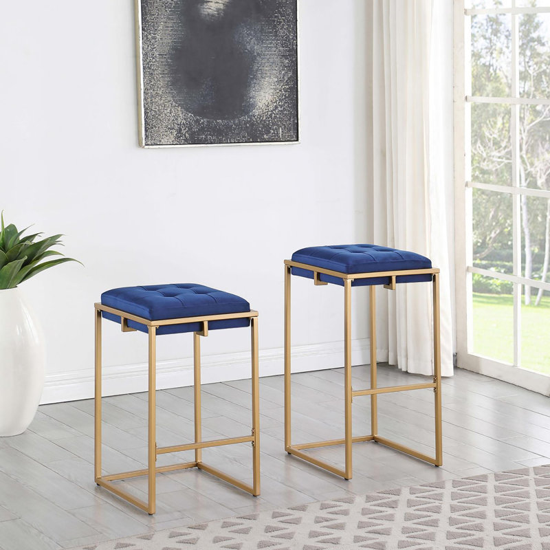 Tabouret de bar moderne Des tabourets élégants et confortables à hauteur de comptoir pour une expérience chic et relaxante.
