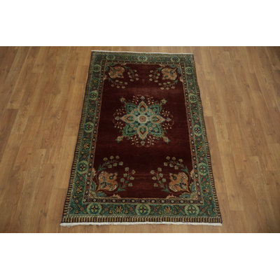 Elegant Traditional Rug 3x4